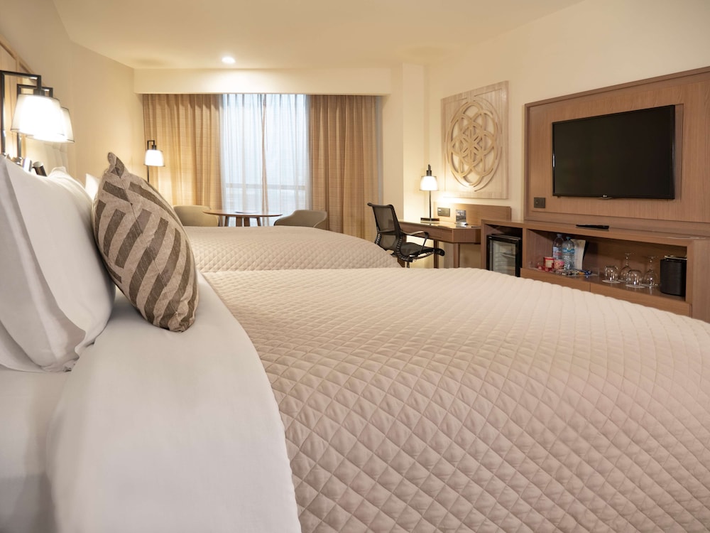 Executive Room, 2 Double Beds - Photo 2