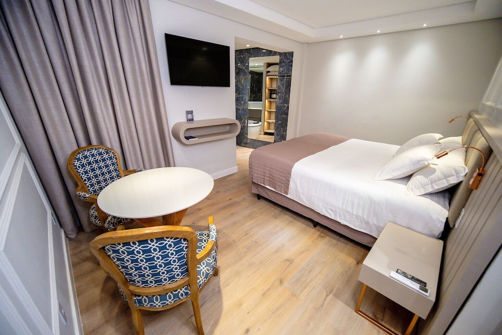 Premier Suite photo 3