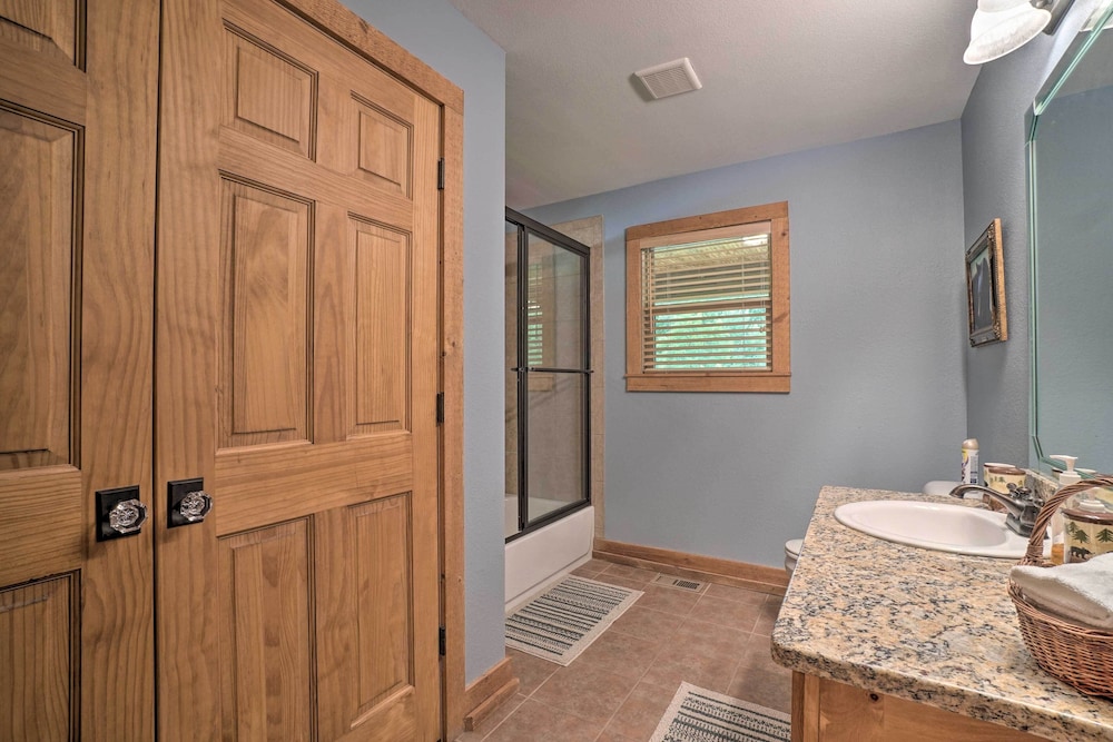 House (4 Bedrooms) photo 2