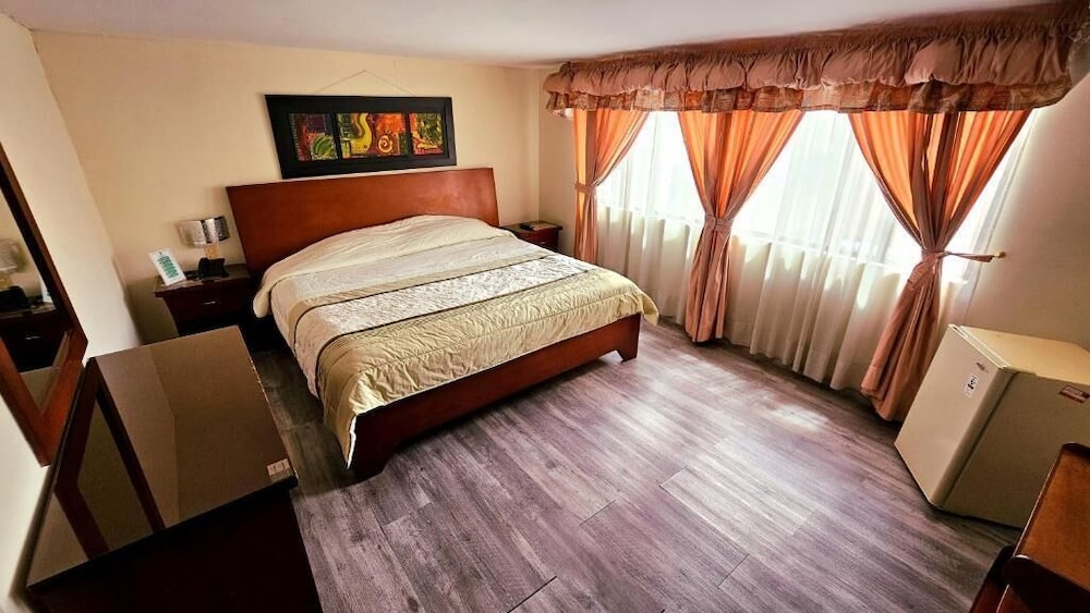 Junior Studio Suite