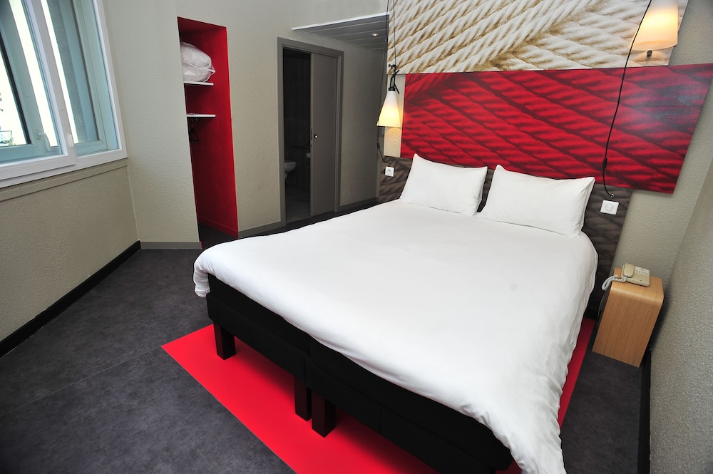 Comfort Room - Photo 3