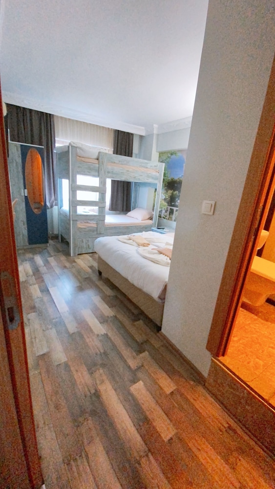 Single Room photo 2
