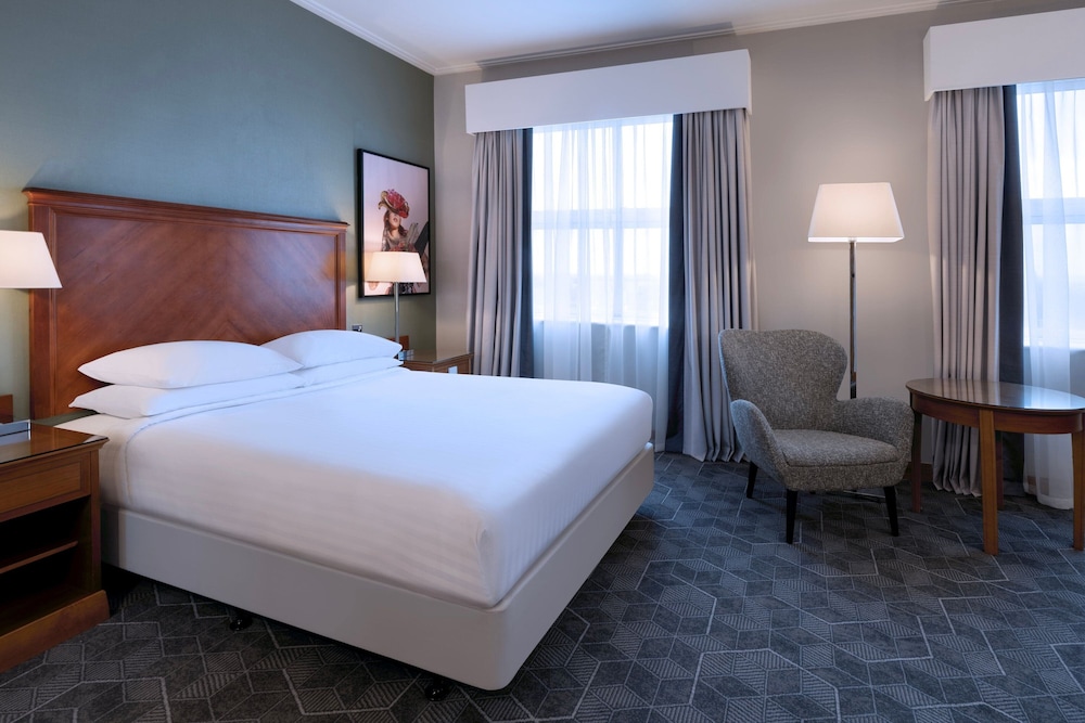 Deluxe Room, 1 Queen Bed