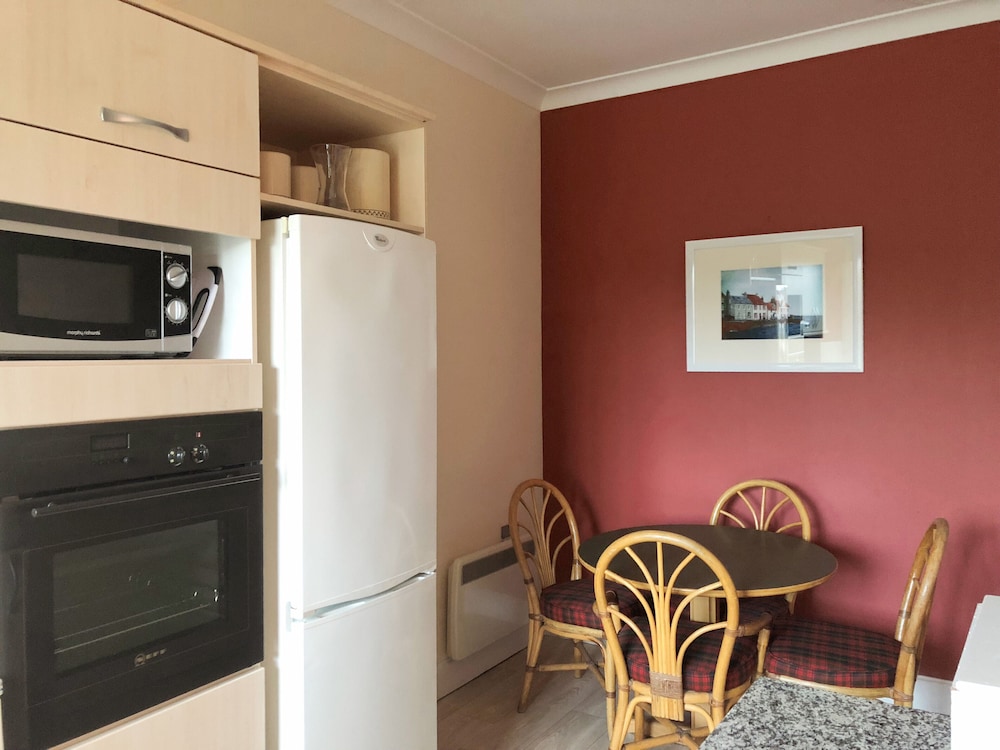Traditional Apartment, 3 Bedrooms, Garden View, photo 6