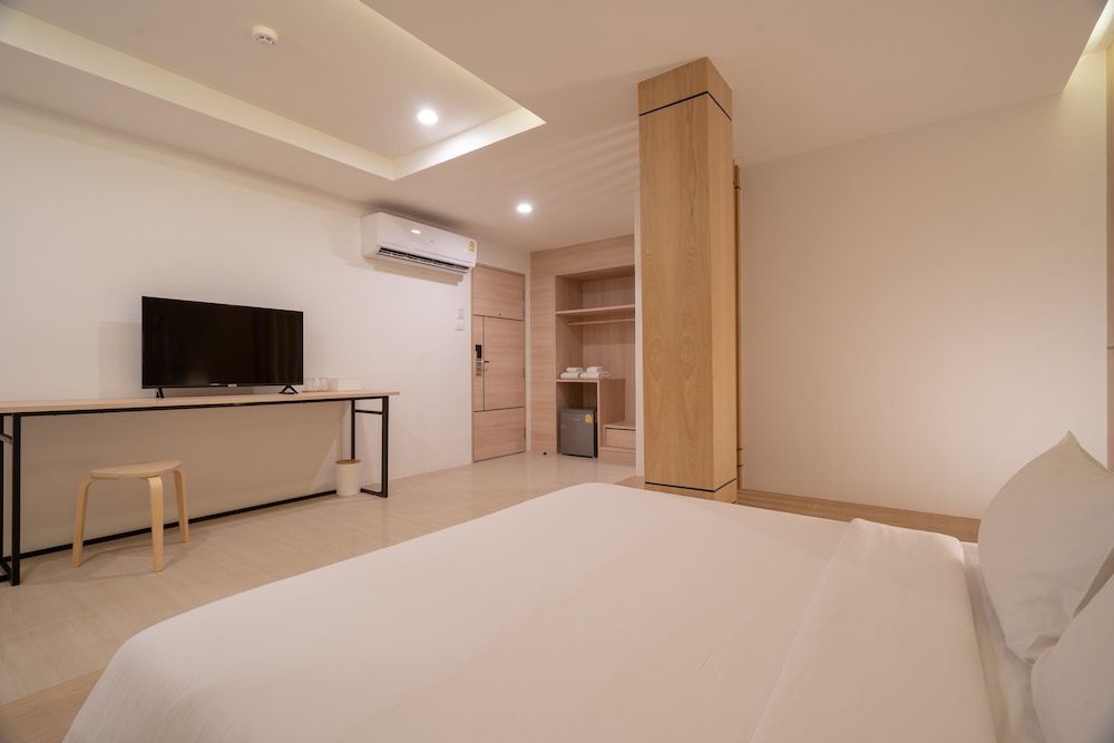 Studio Double Room - No Window - Photo 7