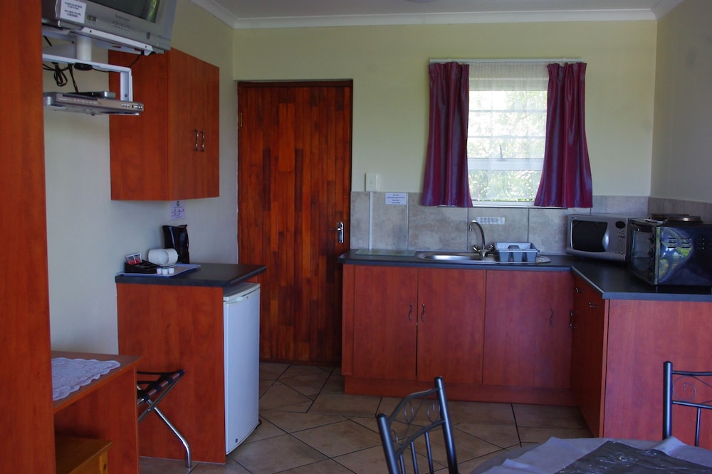 Standard Double or Twin Room photo 3
