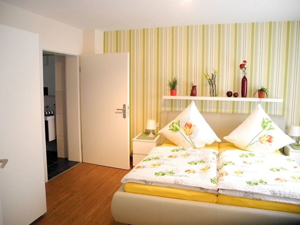 Apartment photo 3