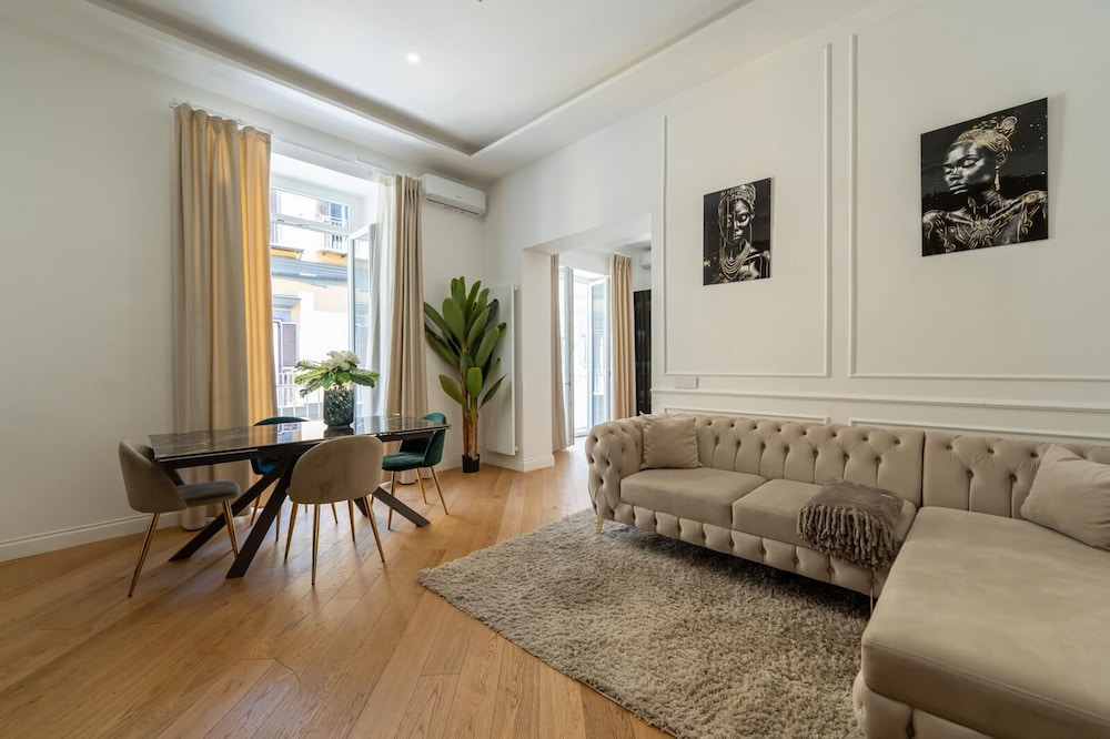 Luxury Apartment, City View
