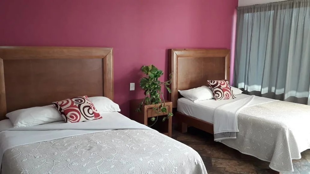 Standard Room, 2 Double Beds photo 2