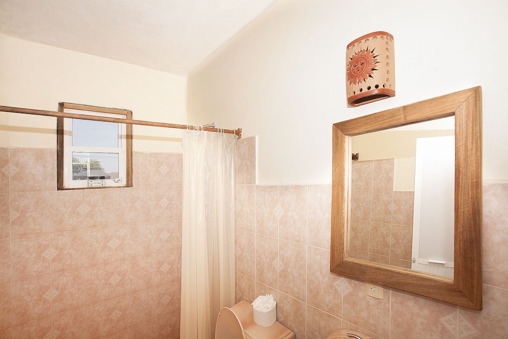 Standard Double Room, 1 King Bed, Garden Area photo 2