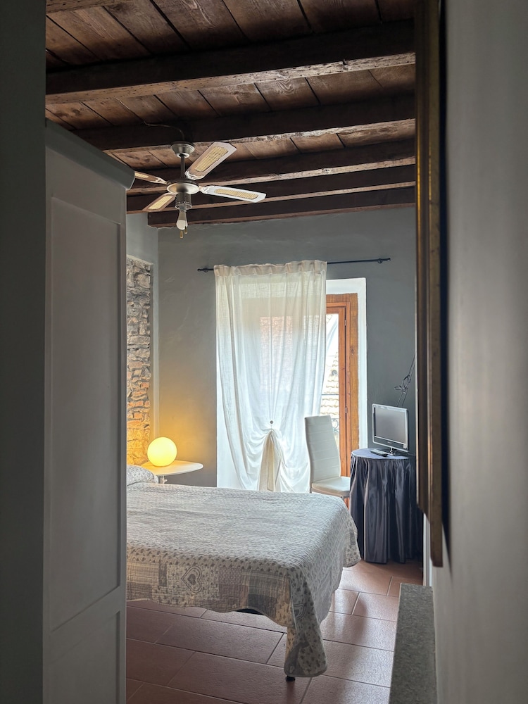 Economy Room photo 2