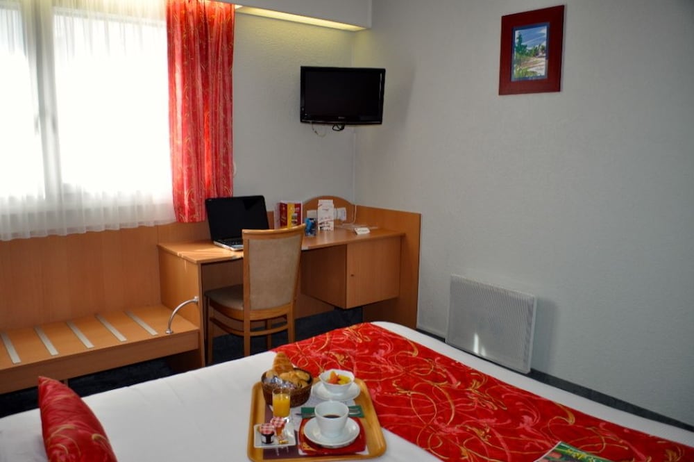 Room photo 2