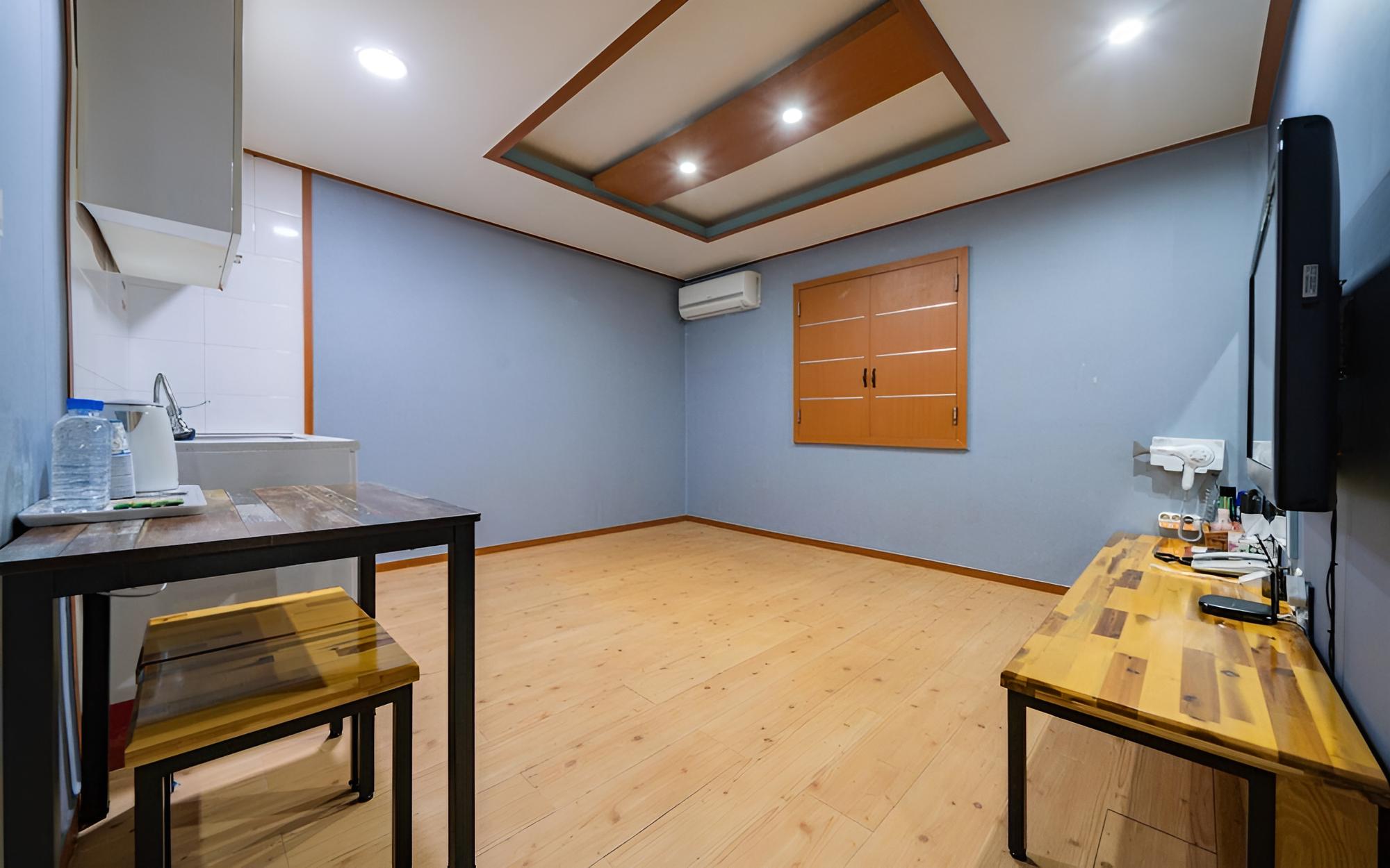 Room (Pension type ondol special room (Netf) photo 1