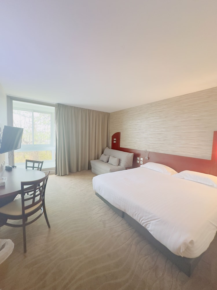 Standard Quadruple Room, 1 Double Bed with Sofa bed