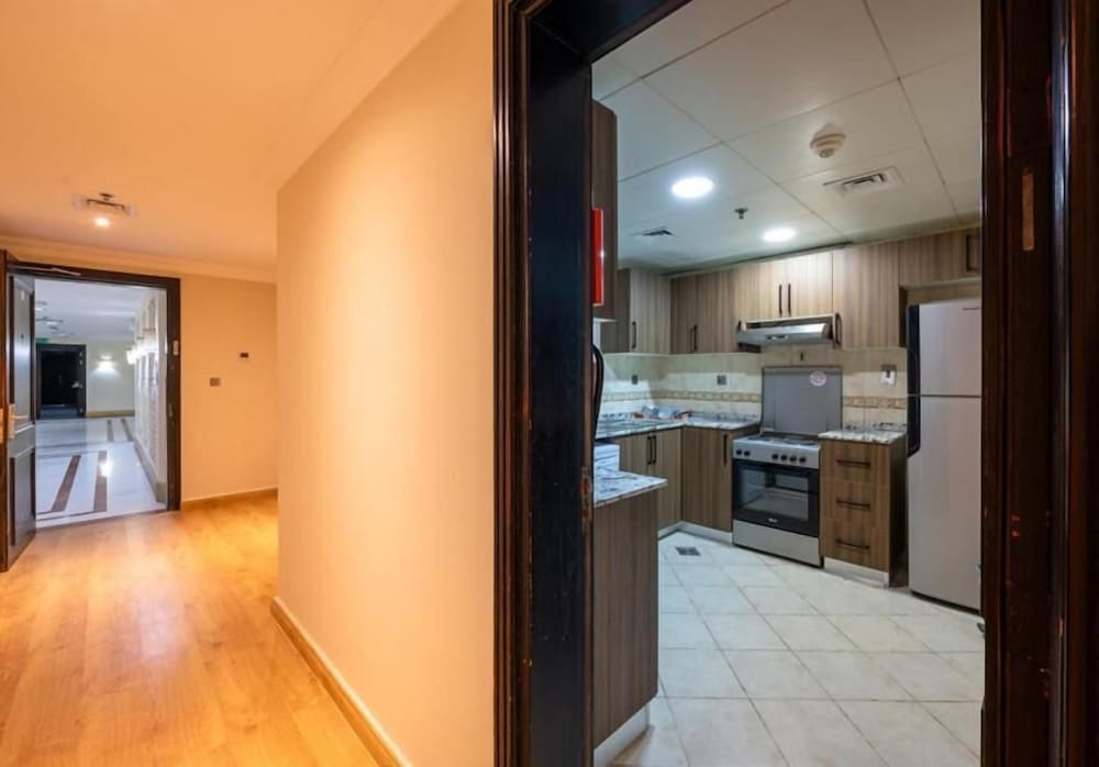 Family Apartment, 3 Bedrooms, Non Smoking, Kitchen - Photo 4