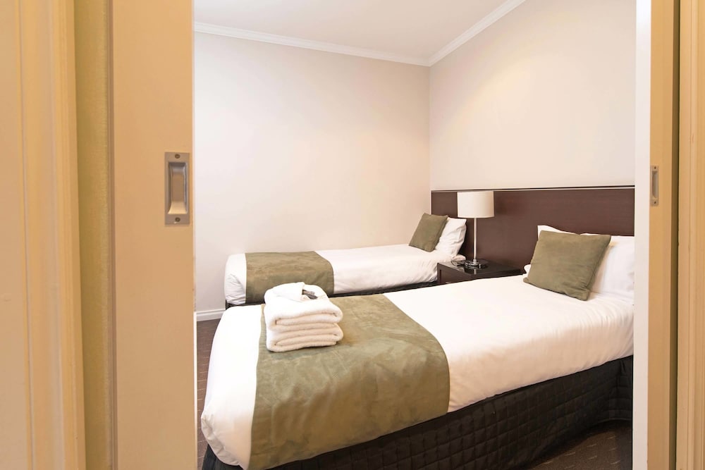 Apartment, 2 Bedrooms (Queen and twin beds) photo 1