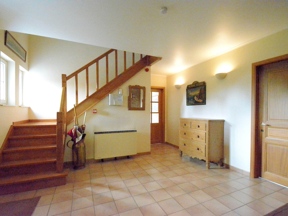 Villa photo 2