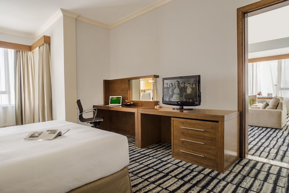 Suite, 1 Bedroom, Balcony photo 3