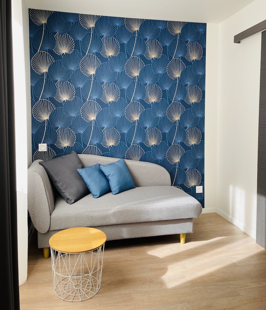 Suite - Photo 21