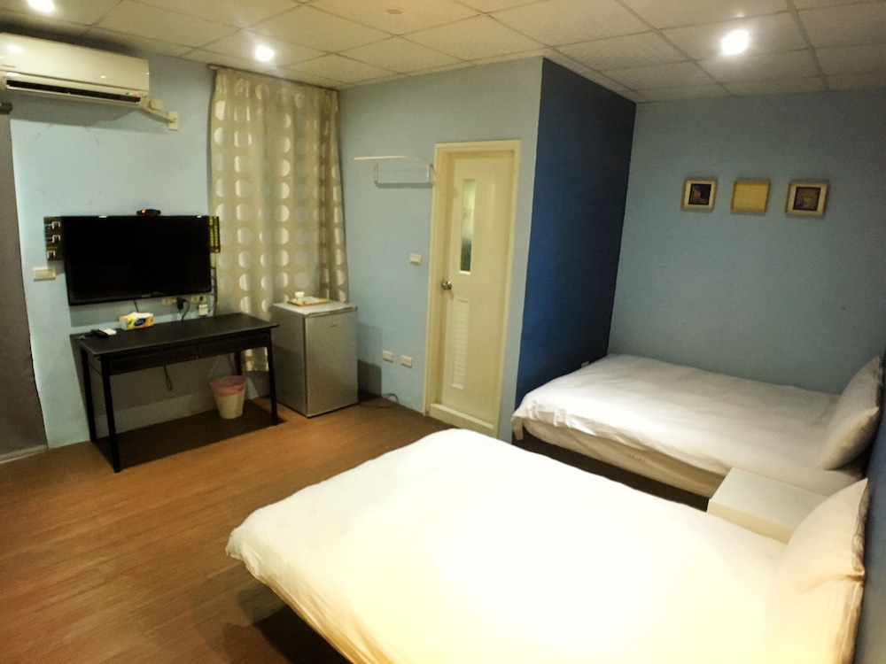 Senior Suite, 1 Bedroom, City View - Photo 2