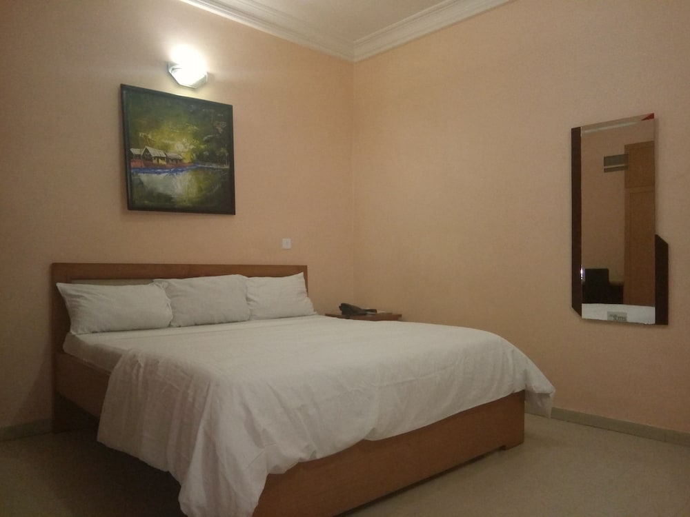 Standard Room - Photo 1