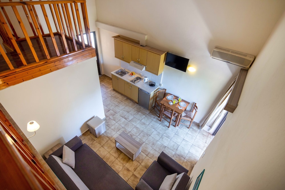 Duplex photo 2
