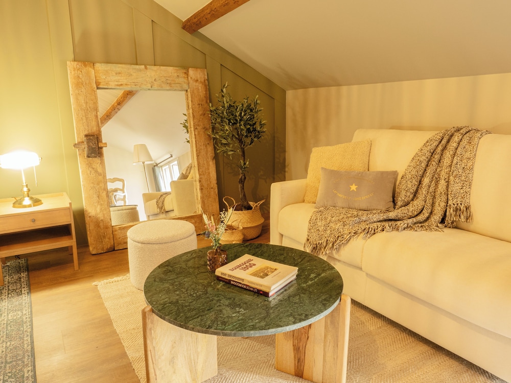 Deluxe Room, Garden View