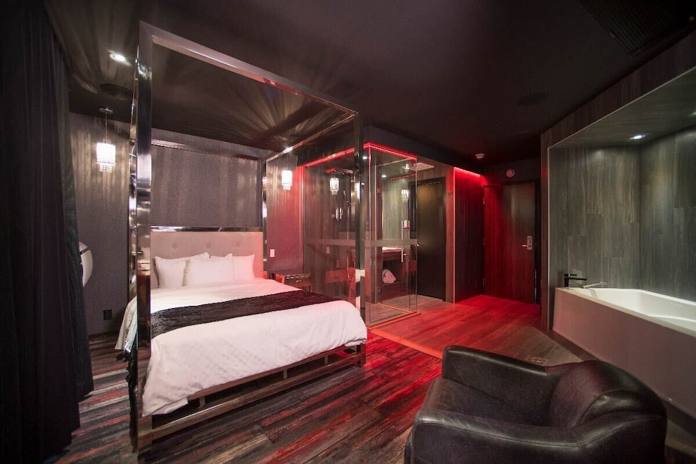 Signature Room photo 1