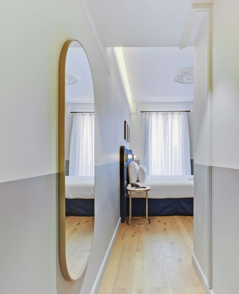 Double Room, City View (Clara)