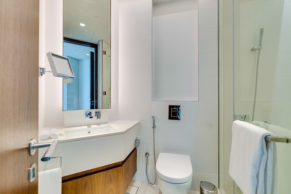 Deluxe Apartment, 3 Bedrooms, City View photo 2