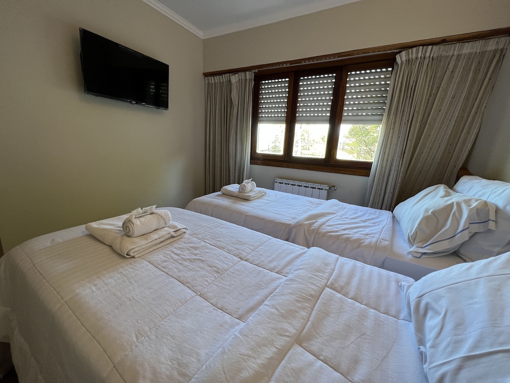 Basic Triple Room (King) photo 1