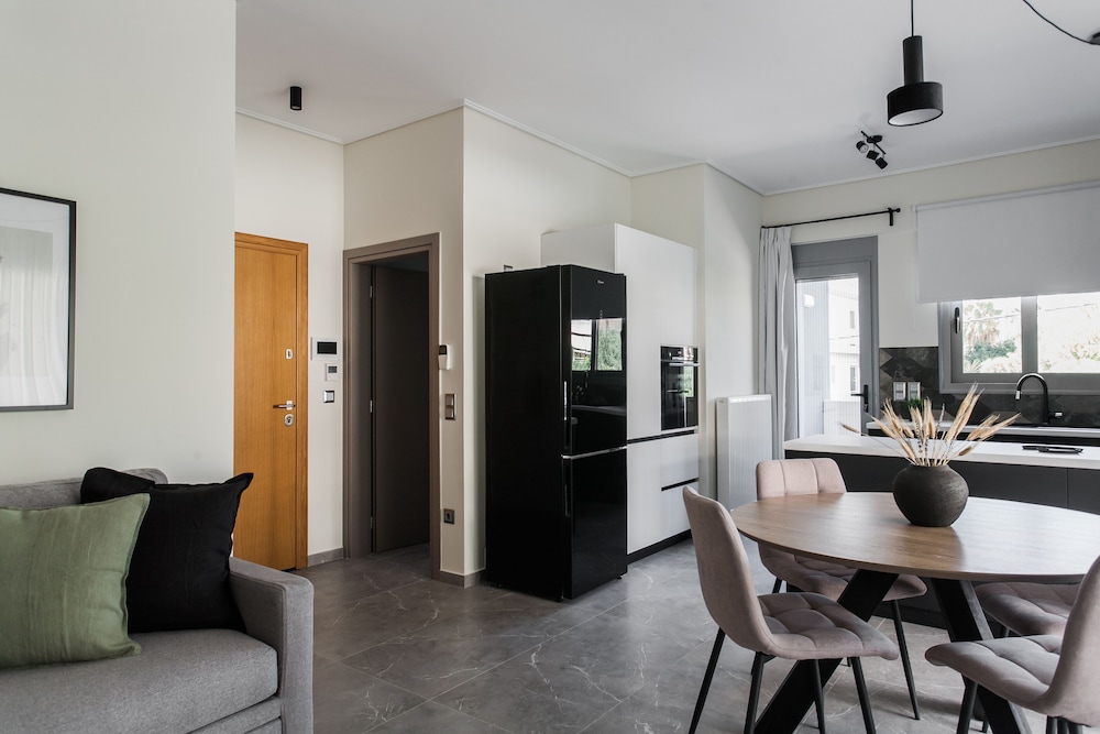 Deluxe Apartment photo 2