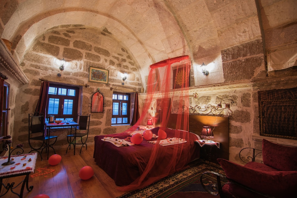 Double or Twin Cave Room photo 3