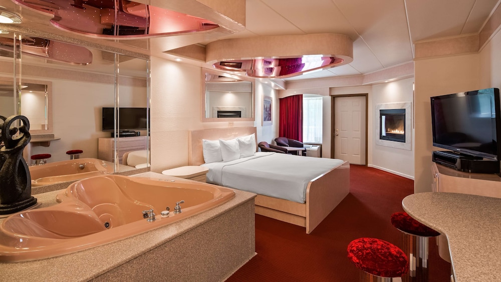 Suite, 1 King Bed, Non Smoking, Jetted Tub