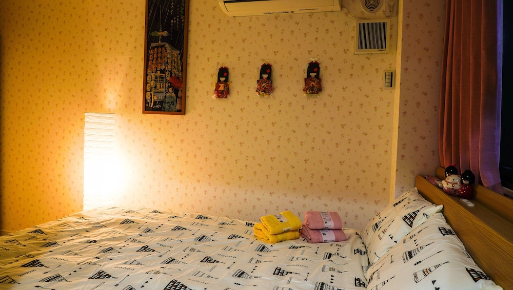 Double Room B, Women only photo 1