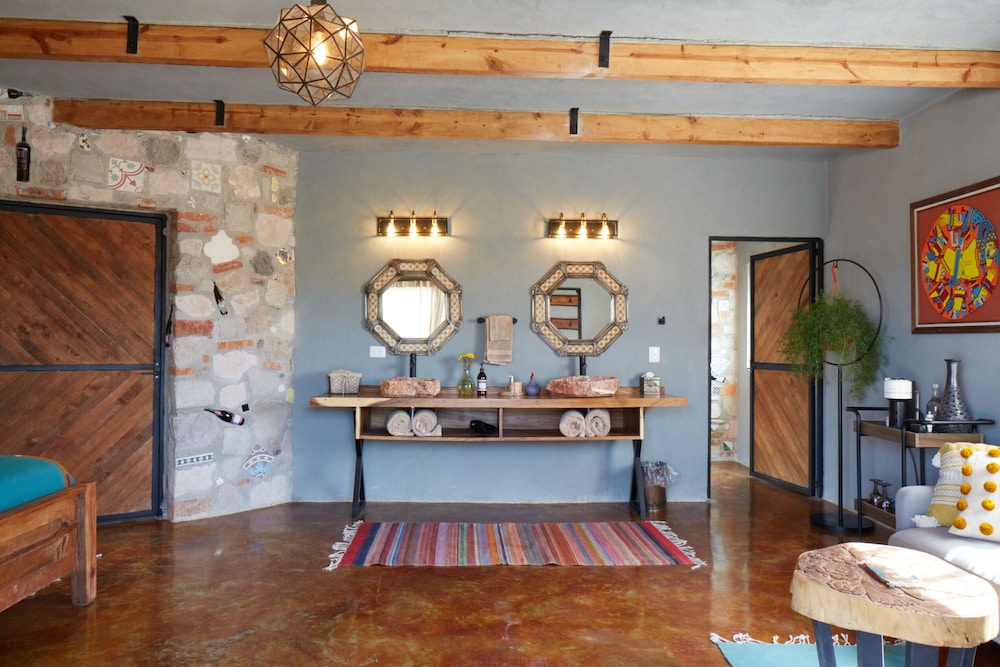Suite, Mountain View photo 1