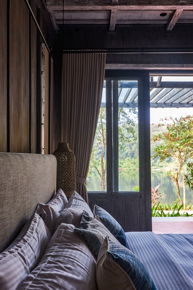 Luxury Villa photo 1