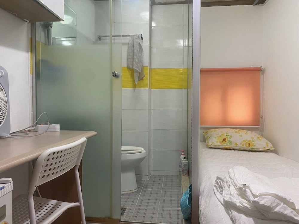 Basic Single Room, Non Smoking