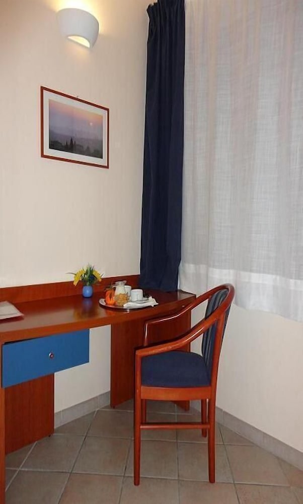 Double or Twin Room photo 2