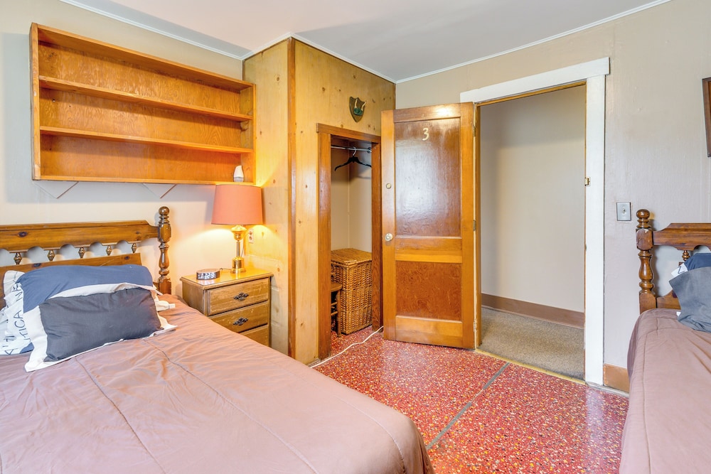 House (4 Bedrooms) photo 2
