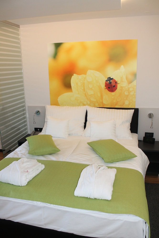 Spa Premium Room - Photo 14