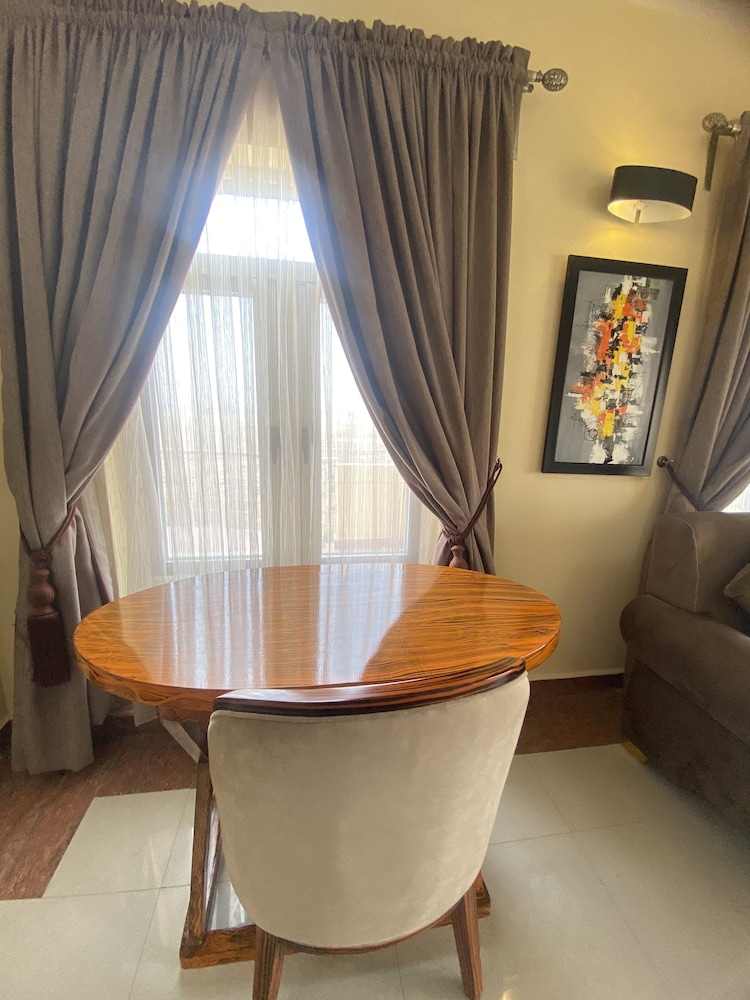 Premium Studio Suite photo 3