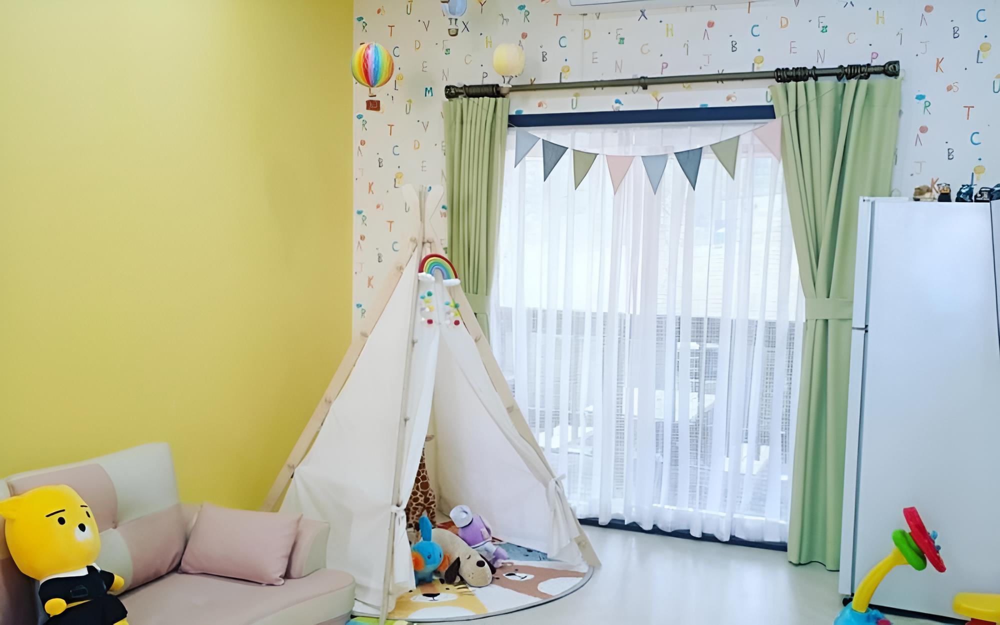 Room (Jingo Gaedong #305)