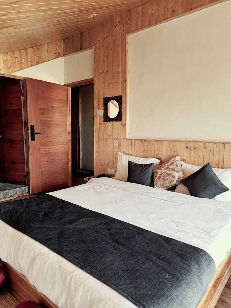 Executive Room photo 2