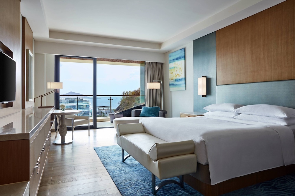 Premier Room, 1 Queen Bed, Ocean View