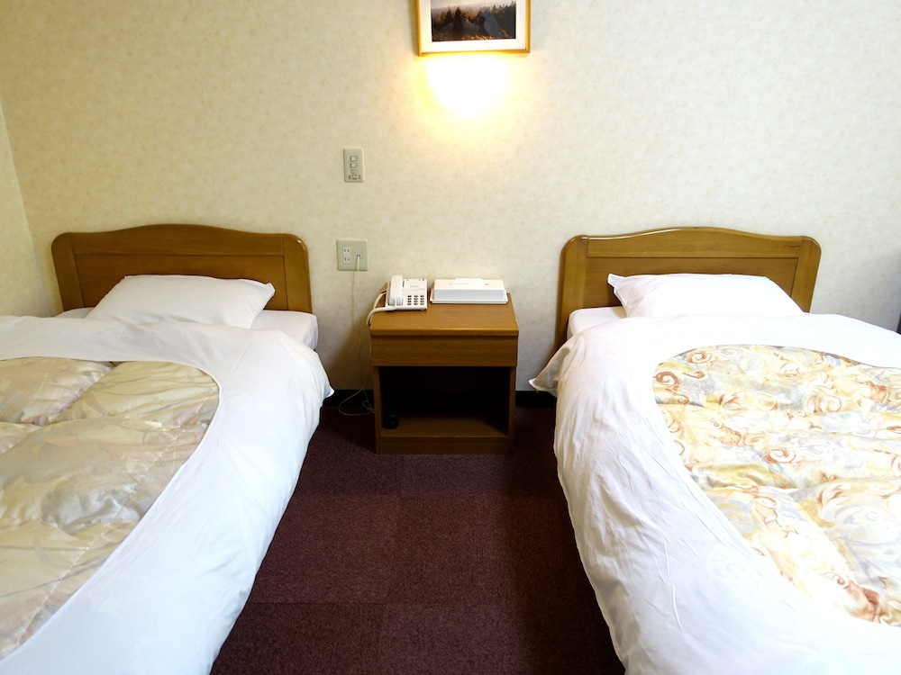 Twin Room, Non Smoking photo 2
