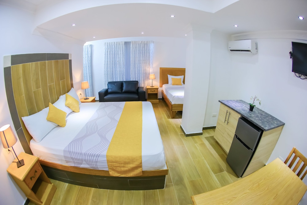 Comfort Triple Room