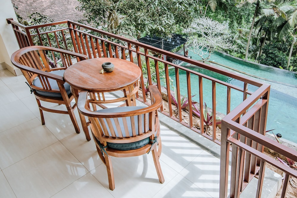 Valley Suite with Balcony photo 3
