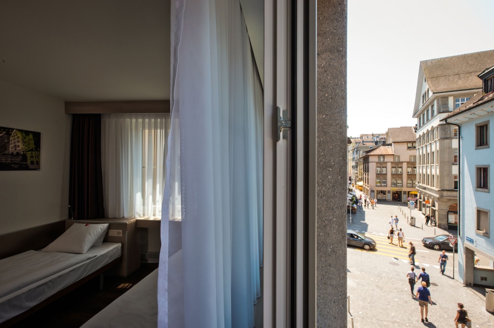 Double Room - Photo 3