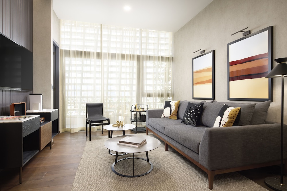 Deluxe Apartment - Photo 2
